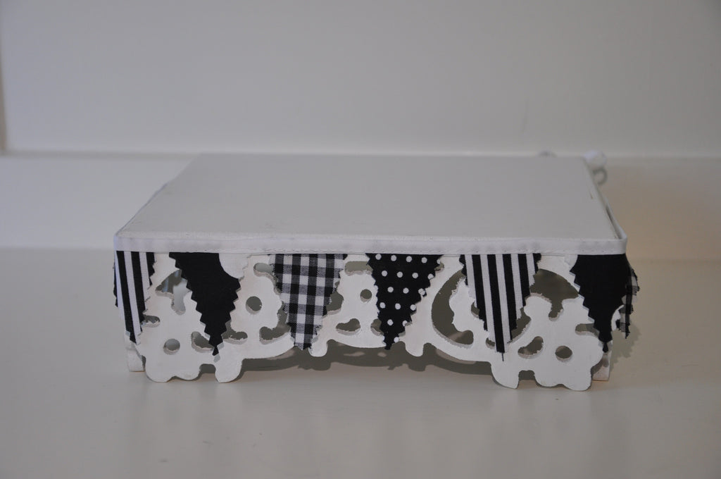 Mini Buntings  Black and White