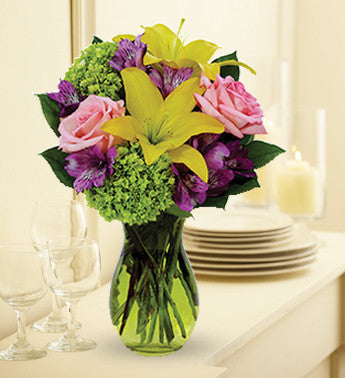 Bold and Beautiful Springtime Bouquet