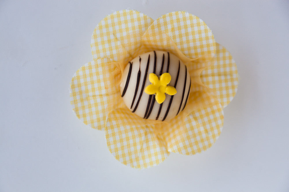 Yellow & White Checked Truffle Wrapper