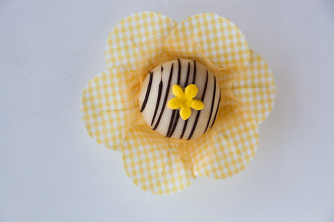 Yellow & White Checked Truffle Wrapper