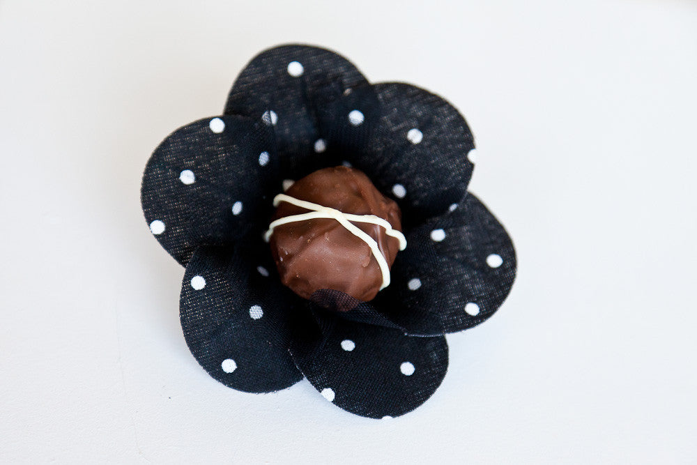 Polka Black & White Truffle Wrapper
