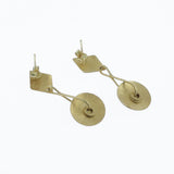 Yellow gold earrings with diamond and circle shapes