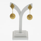 Yellow gold earrings with diamond and circle shapes